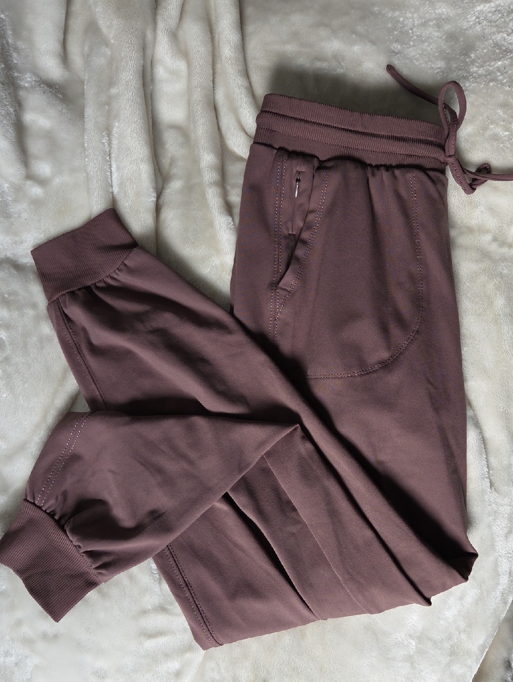 Rachel Zoe Women's Mauve Drawstring Joggers. NWOT. Medium.